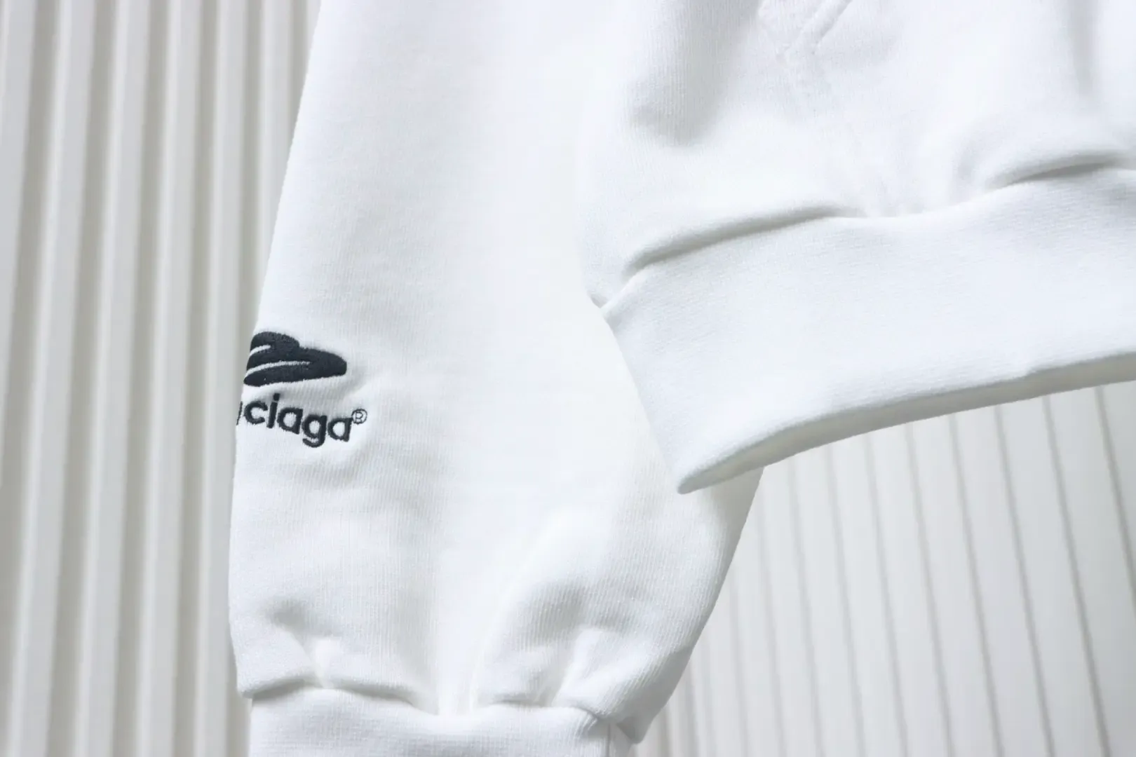 Balenciaga X Manchester United Embroidered 01 Zip-Up Hoodie - Image 5