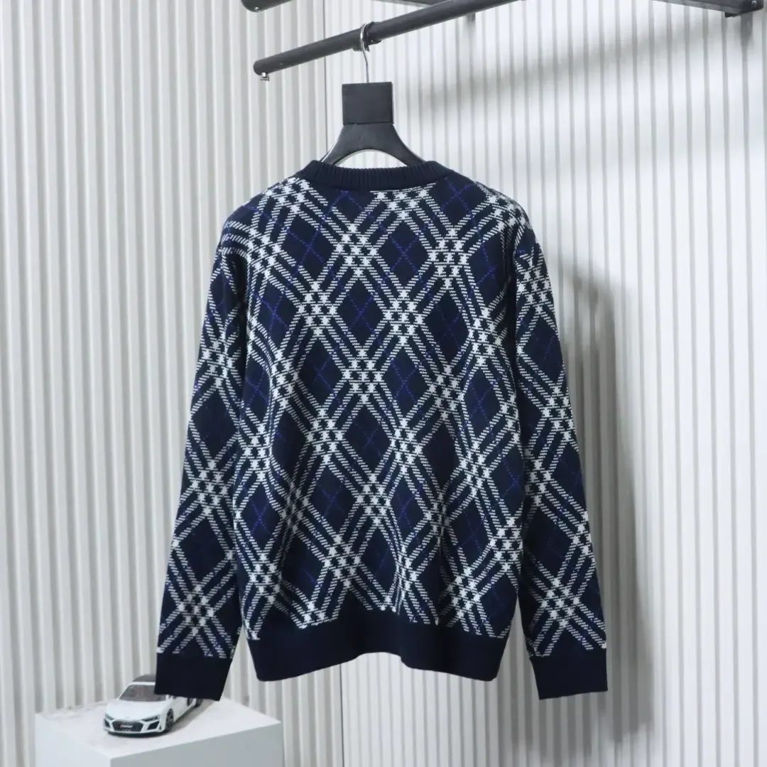 Bbr Pullover With Diamond Pattern And Round Neck - Image 2