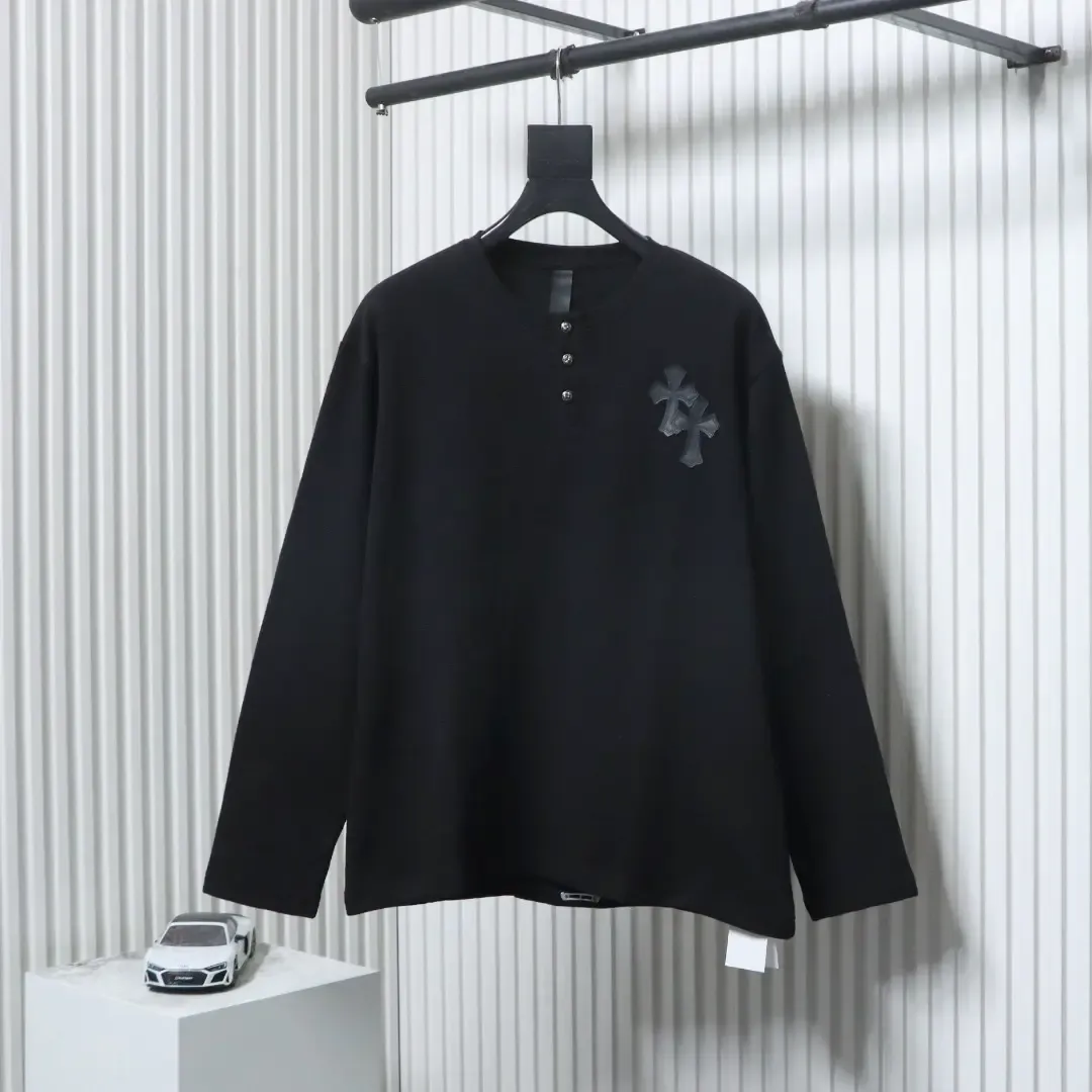 Long-Sleeved Leather Shirt With Waffle Texture And Cross Pattern - Image 12