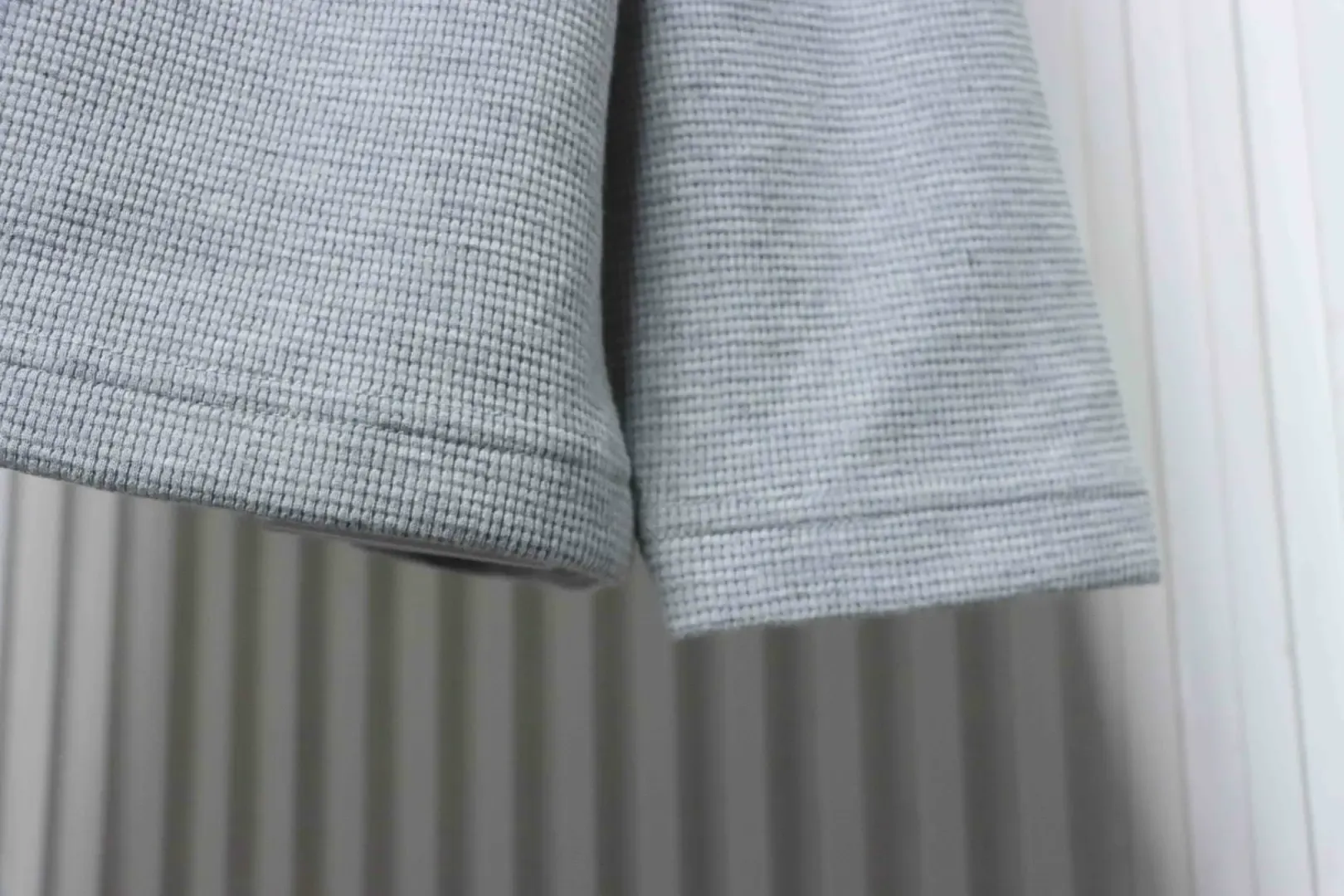 Long-Sleeved Leather Shirt With Waffle Texture And Cross Pattern - Image 8