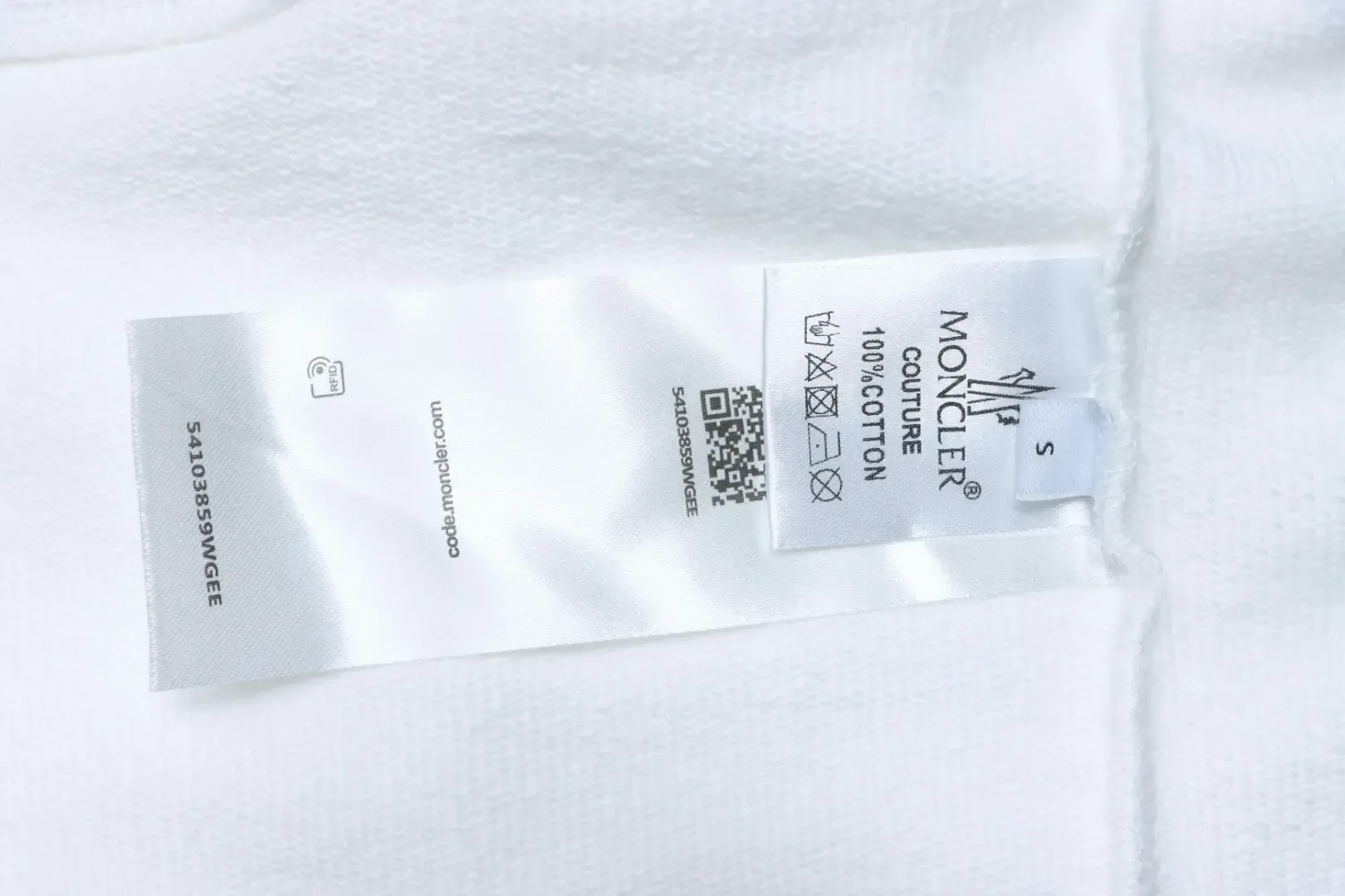 Moncler Classic Sweatshirt With Flock Print And Round Neck - Image 10