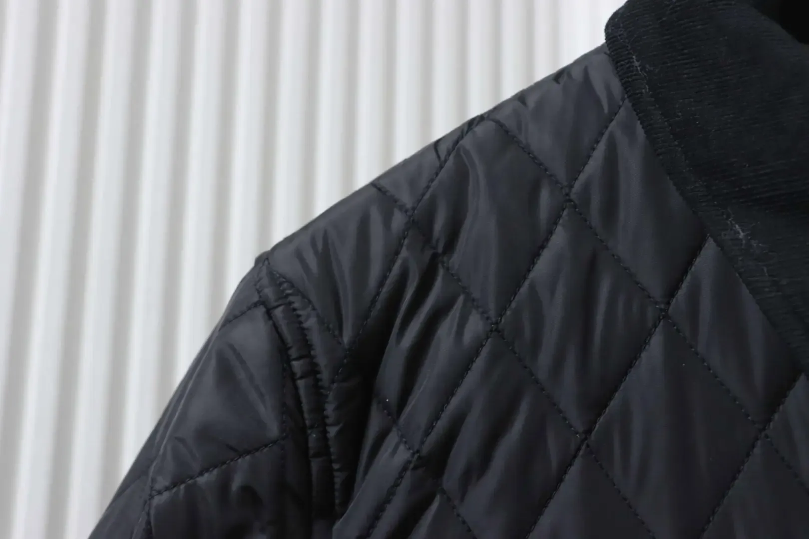 Quilted Cotton Jacket With Diamond Pattern - Image 8