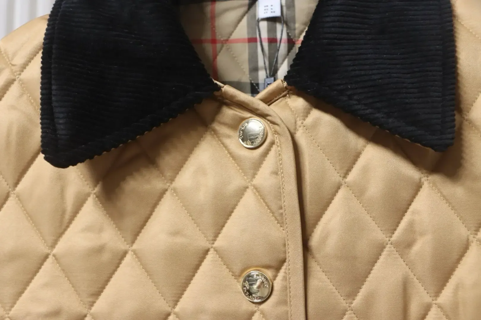 Quilted Stable Jacket With Corduroy Collar - Image 5