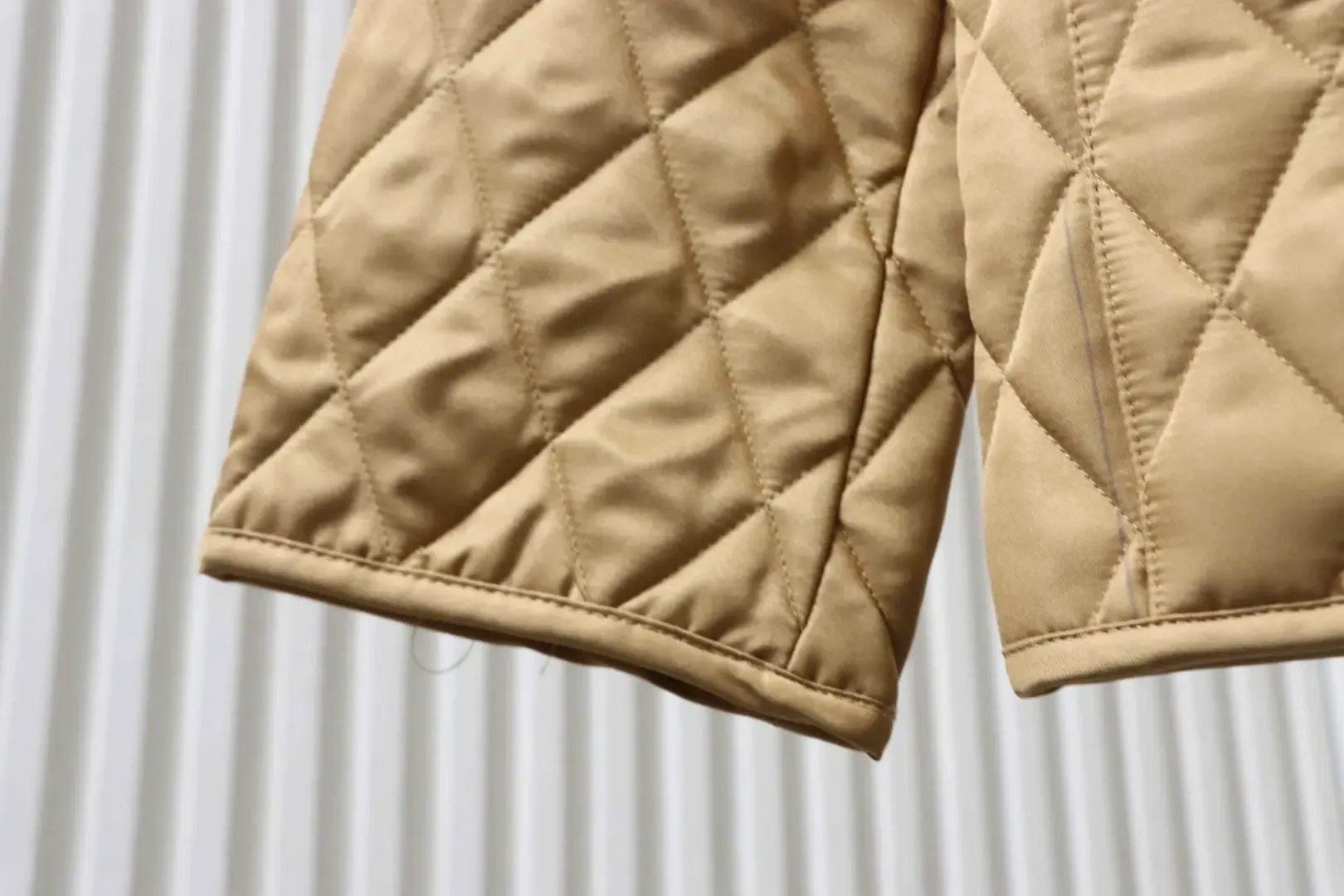 Quilted Stable Jacket With Corduroy Collar - Image 8