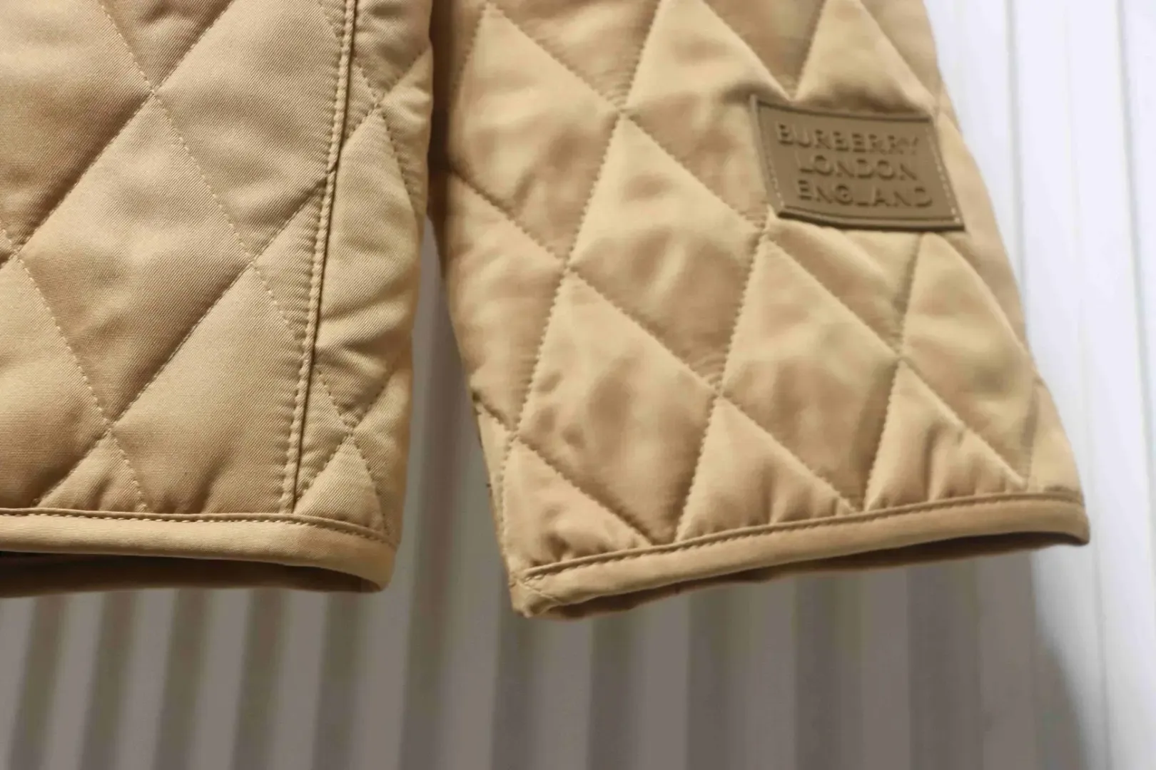 Quilted Stable Jacket With Corduroy Collar - Image 9