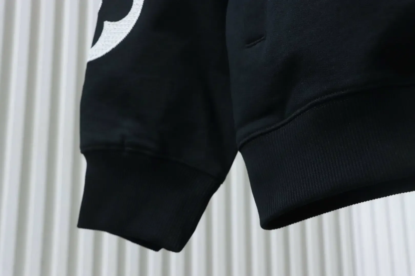 Suit Jacket With Four Flower Embroidery - Image 9