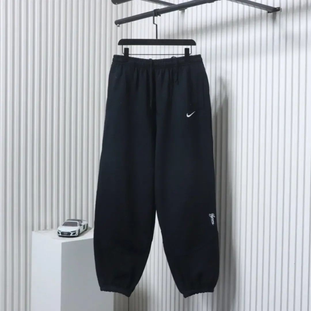 Sup.1reme X N1Ke 25Fw Nike Collaboration Pants With Fleece Lining - Image 2