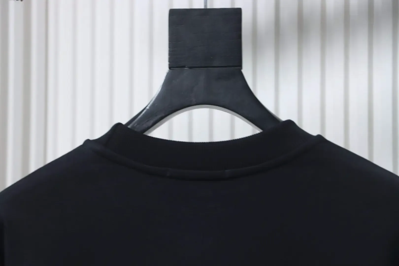 Sweatshirt With Four Leaf Clover Pattern And Round Neckline - Image 4