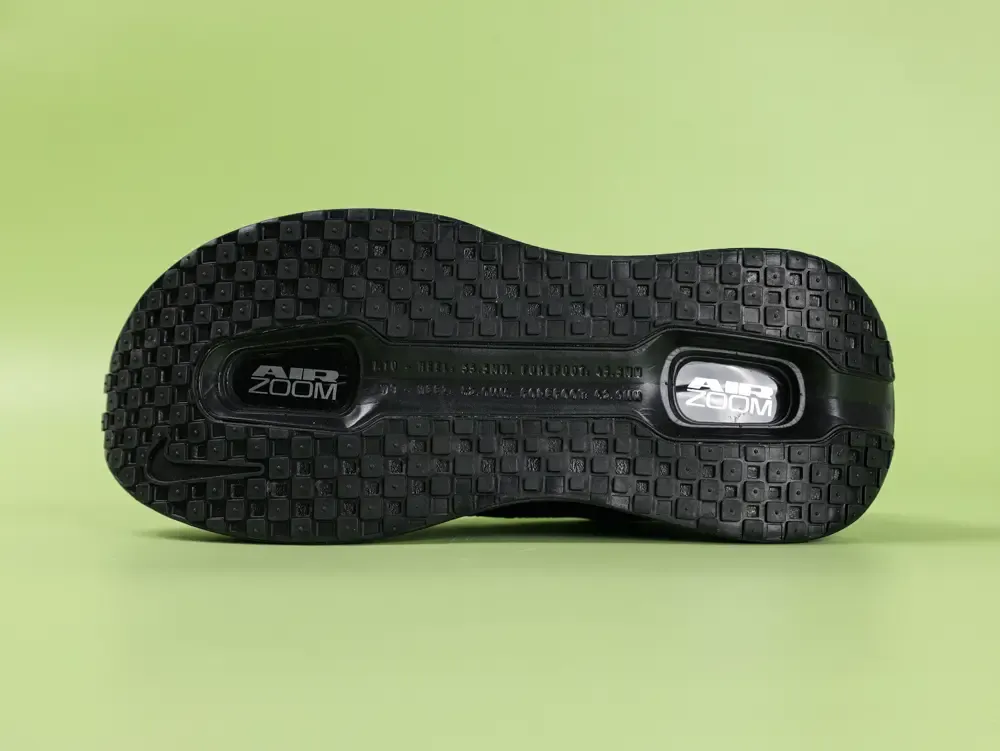 Vomero Plus Women'S Road Running Shoes Black - Image 5