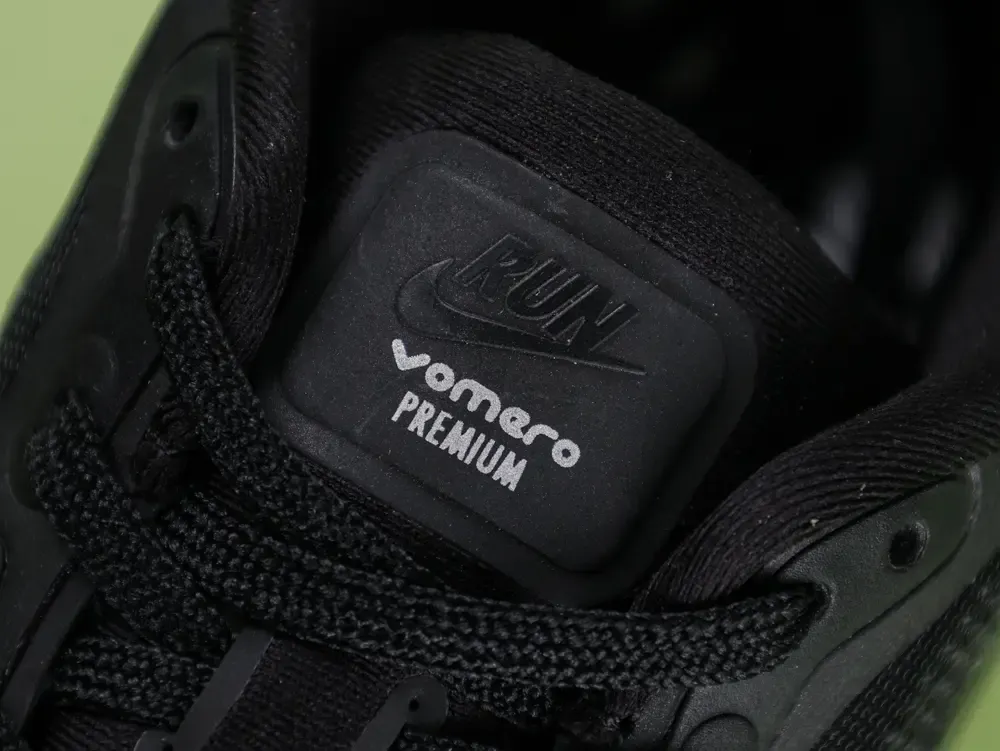 Vomero Plus Women'S Road Running Shoes Black - Image 7