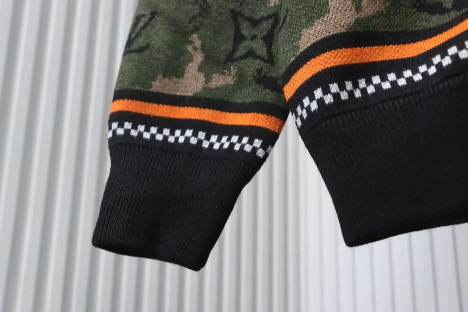 Western Cowboy Jacquard Cardigan With Camouflage Pattern - Image 6