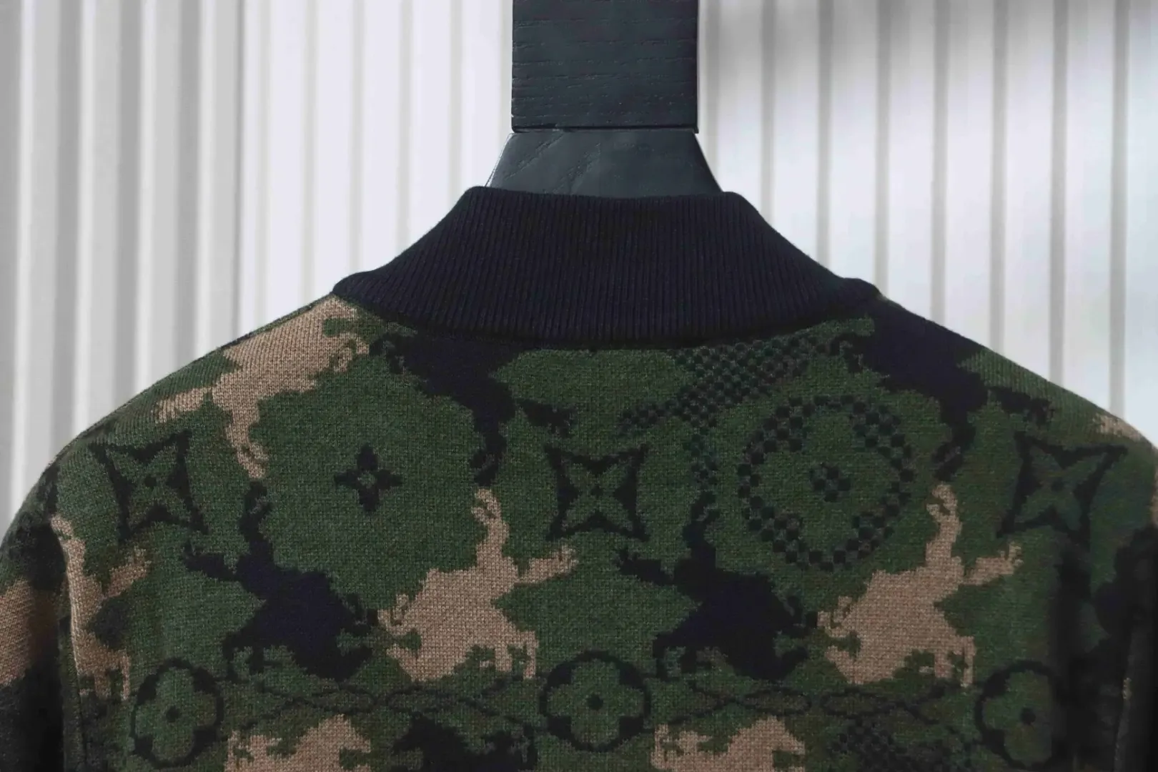 Western Cowboy Jacquard Cardigan With Camouflage Pattern - Image 8