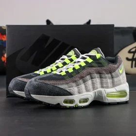 Air Max 95 Big Bubble OG Reverse Neon in Black and Grey