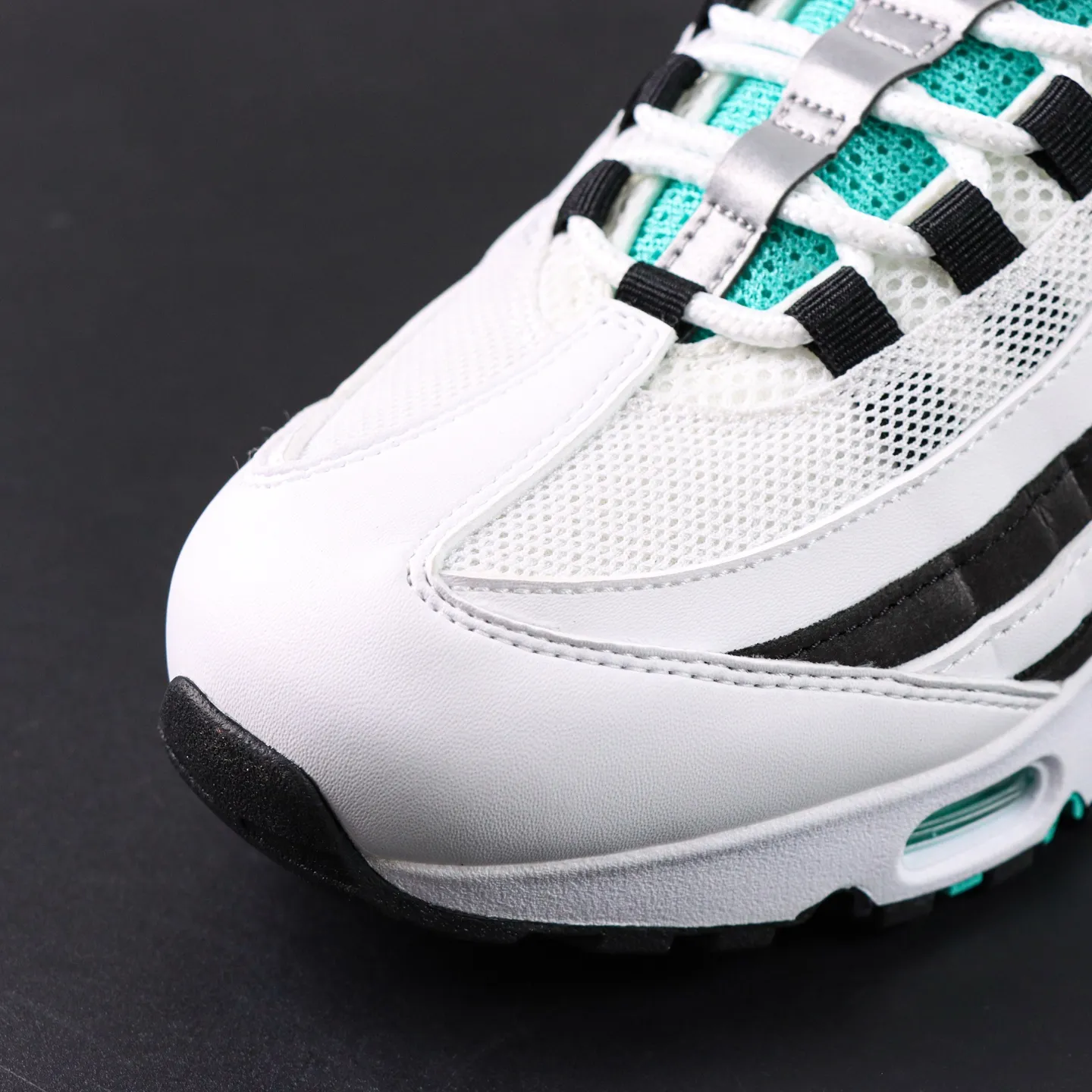 Air Max 95 OG White and Black - etkick reps