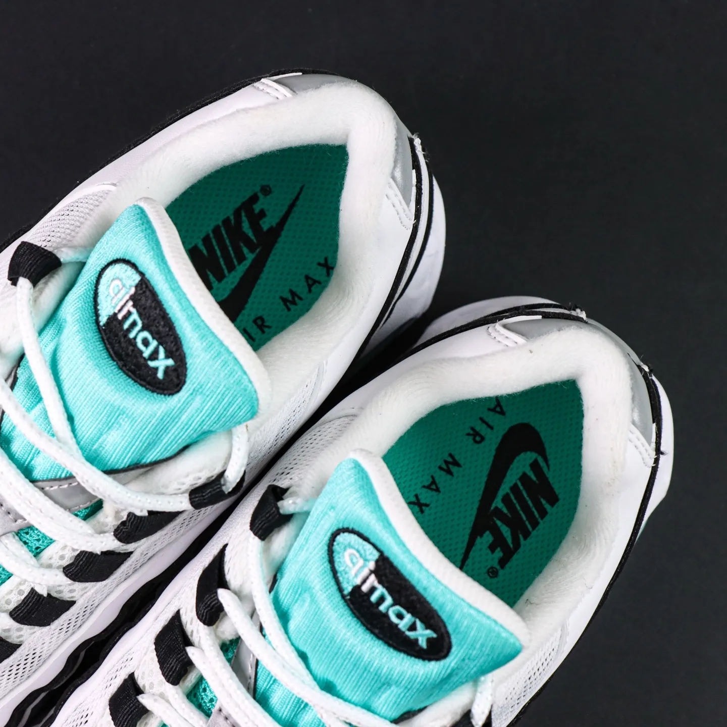 Air Max 95 OG White and Black - etkick reps