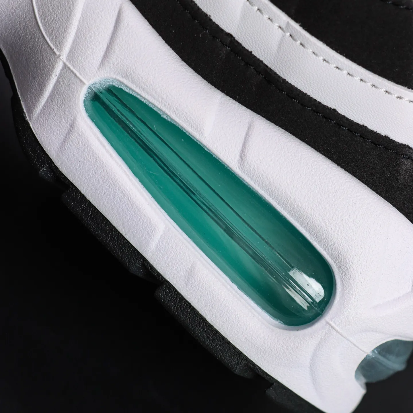 Air Max 95 OG White and Black - etkick reps