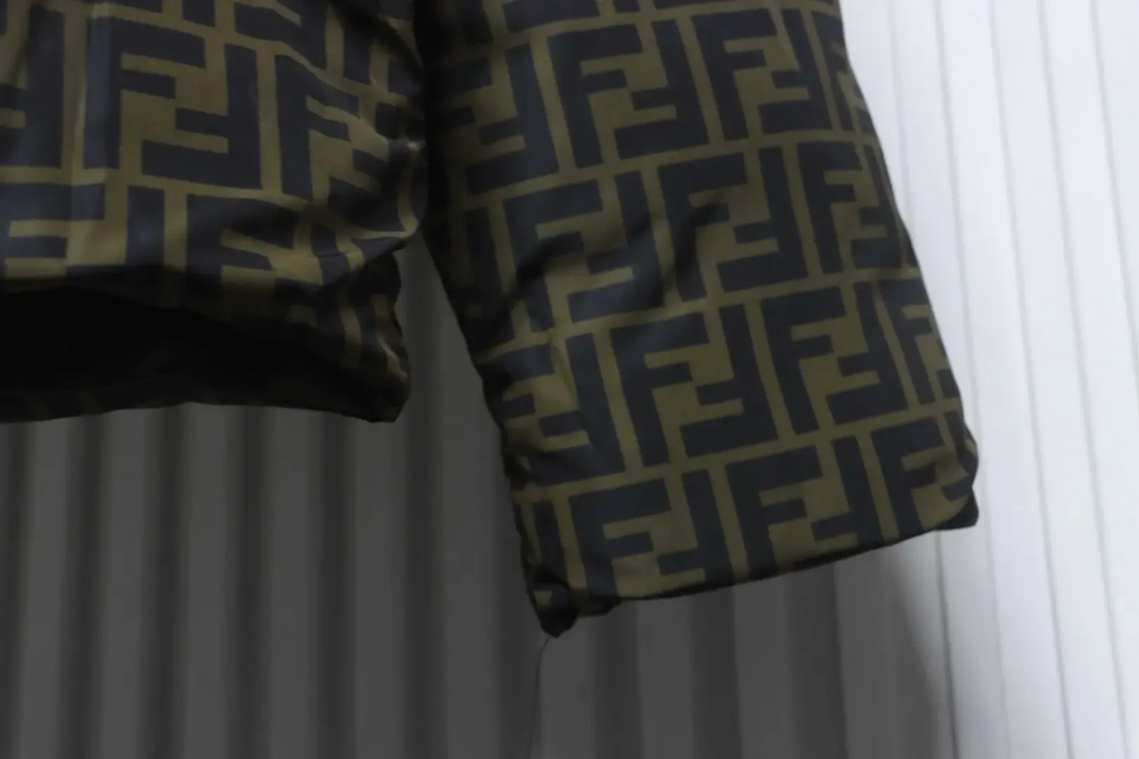 FD Reversible Down Jacket With Hood And FF Monogram - Image 7