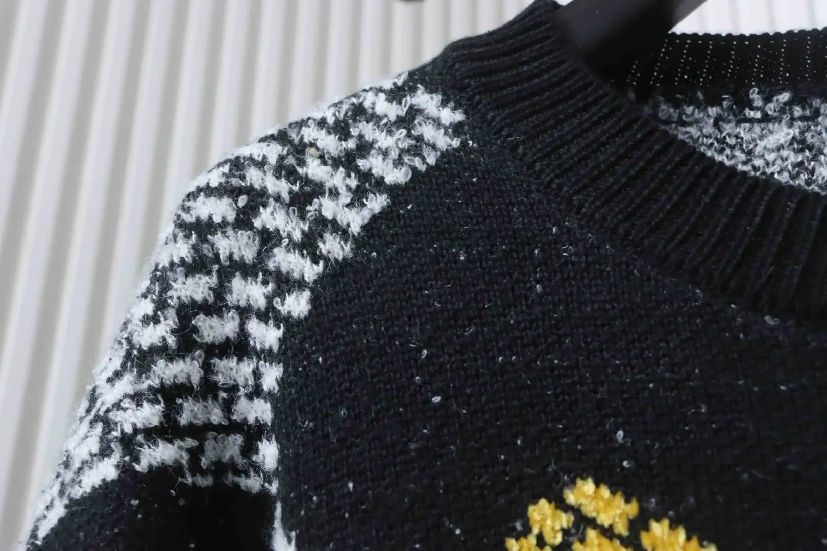 Knit Sweater With Checkerboard Pattern And Geometric Structure - etkick reps