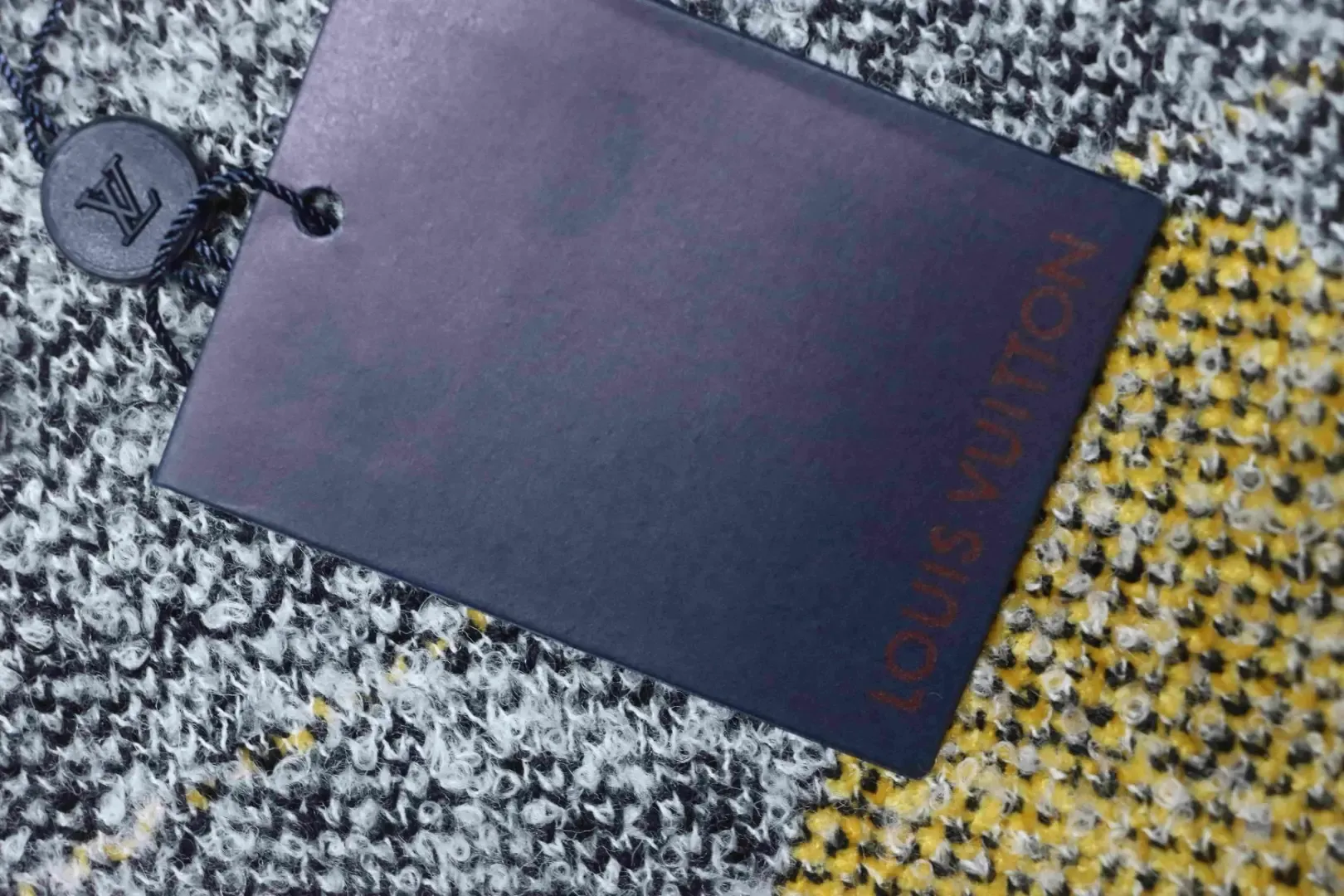 Knit Sweater With Checkerboard Pattern And Geometric Structure - etkick reps