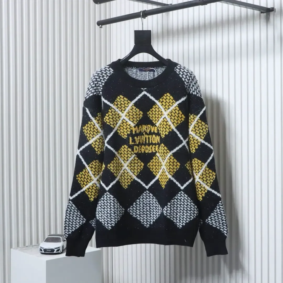 Knit Sweater With Checkerboard Pattern And Geometric Structure - etkick reps