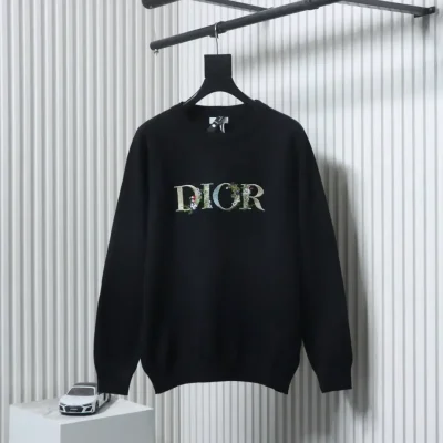 Knitted Sweater With Floral Embroidery Pattern - etkick reps