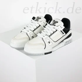 Low-Top Sneakers In Blue And White