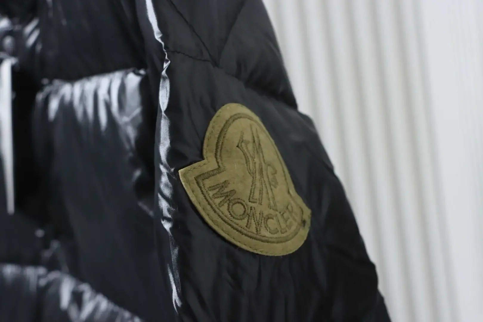 Moncler Dervox Down Jacket With A Short Stand Up Collar - Image 7