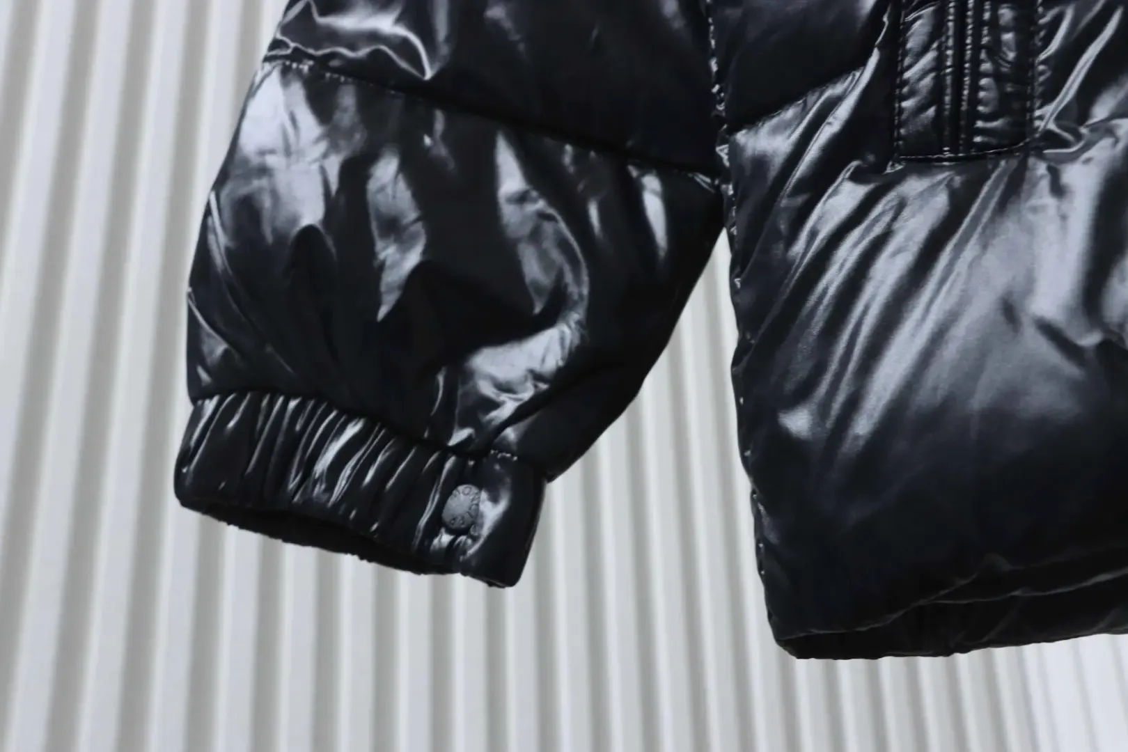 Moncler Dervox Down Jacket With A Short Stand Up Collar - Image 8