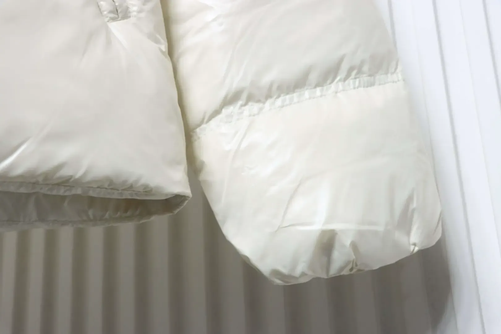 Moncler Serfanto Women's Short Down Jacket with Hood - Image 5