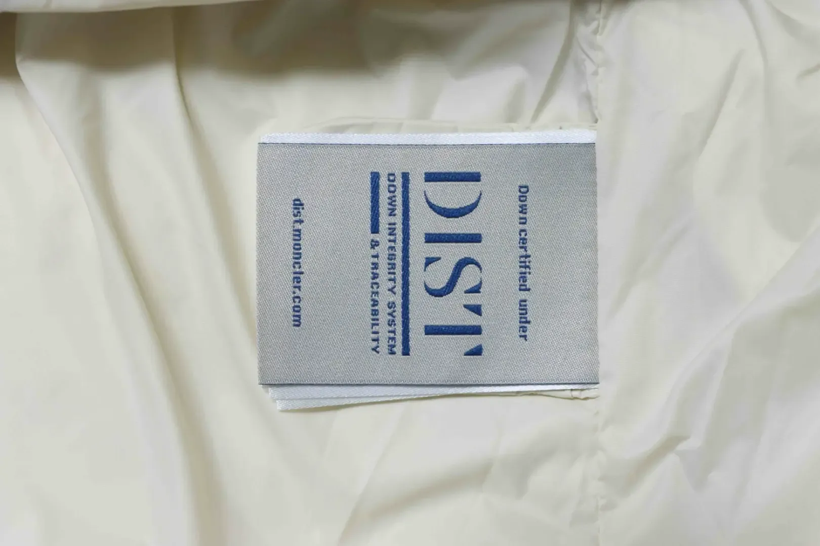 Moncler Serfanto Women's Short Down Jacket with Hood - Image 8