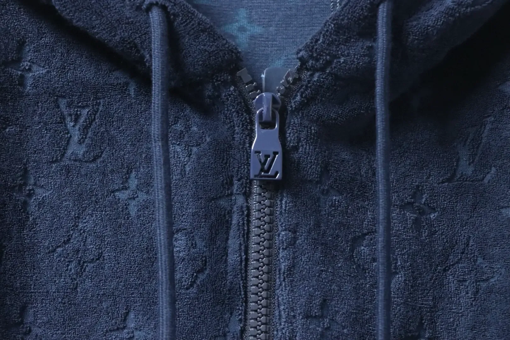 Monogrammed Terry Cloth Jacket With All Over Print And Zipper Closure - Image 5