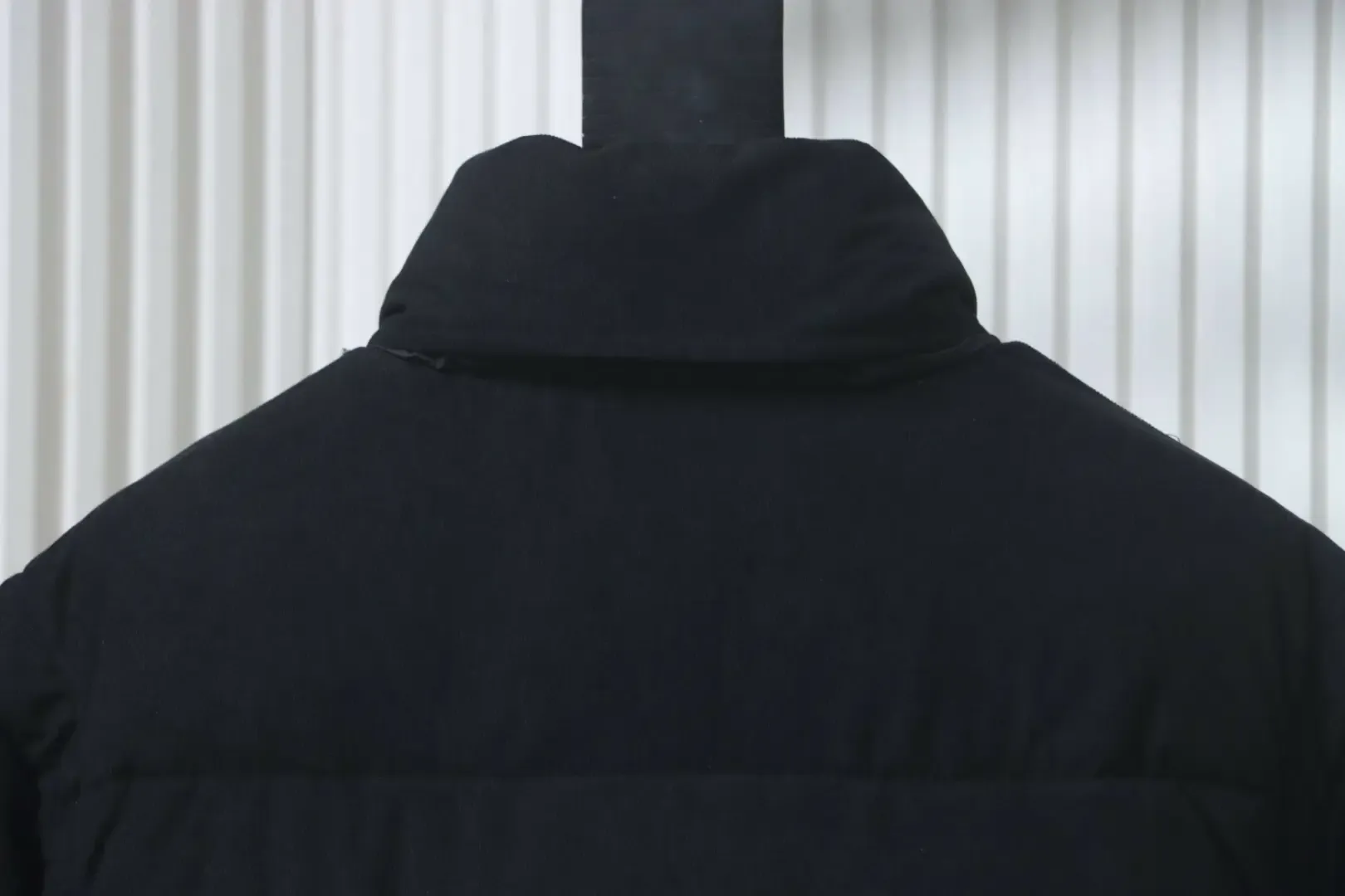 New Down Jacket With A Detachable Triangular Logo - Image 4