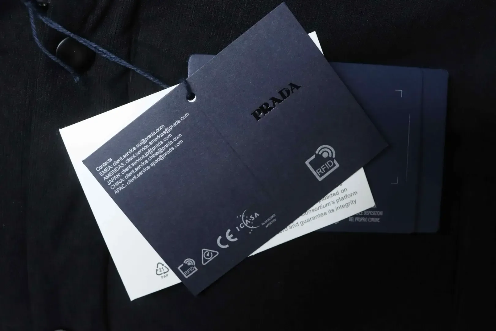 New Down Jacket With A Detachable Triangular Logo - Image 10