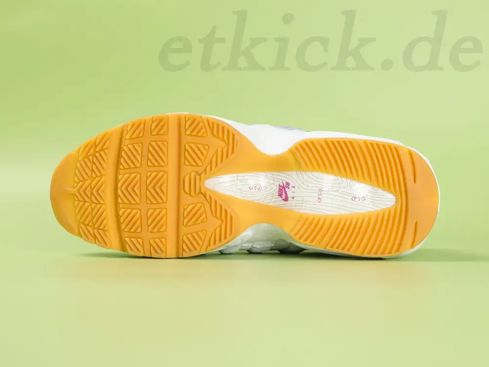 Nike SB x Air Max 95 Cactus Flower - Image 4