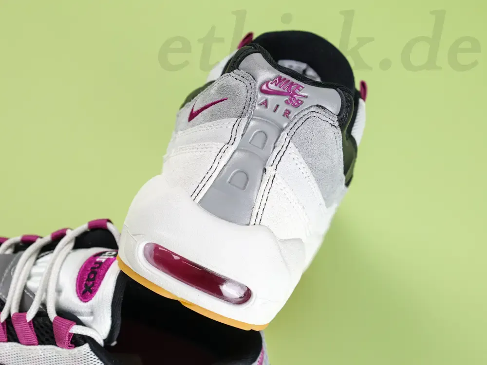 Nike SB x Air Max 95 Cactus Flower - Image 10