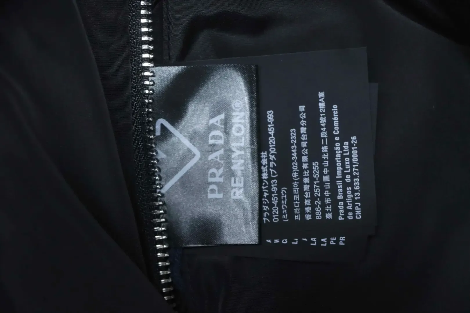 Reversible Hooded Jacket Made Of Leather And Nylon - Image 10