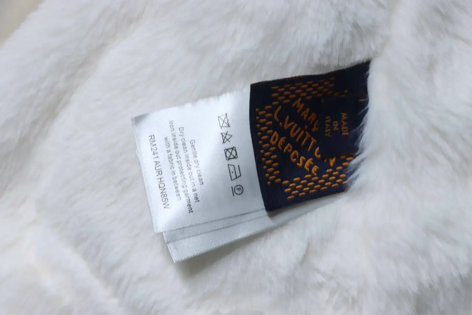 SKI Collection Dark Patterned Down Jacket With Hood And Sleeves - Image 12