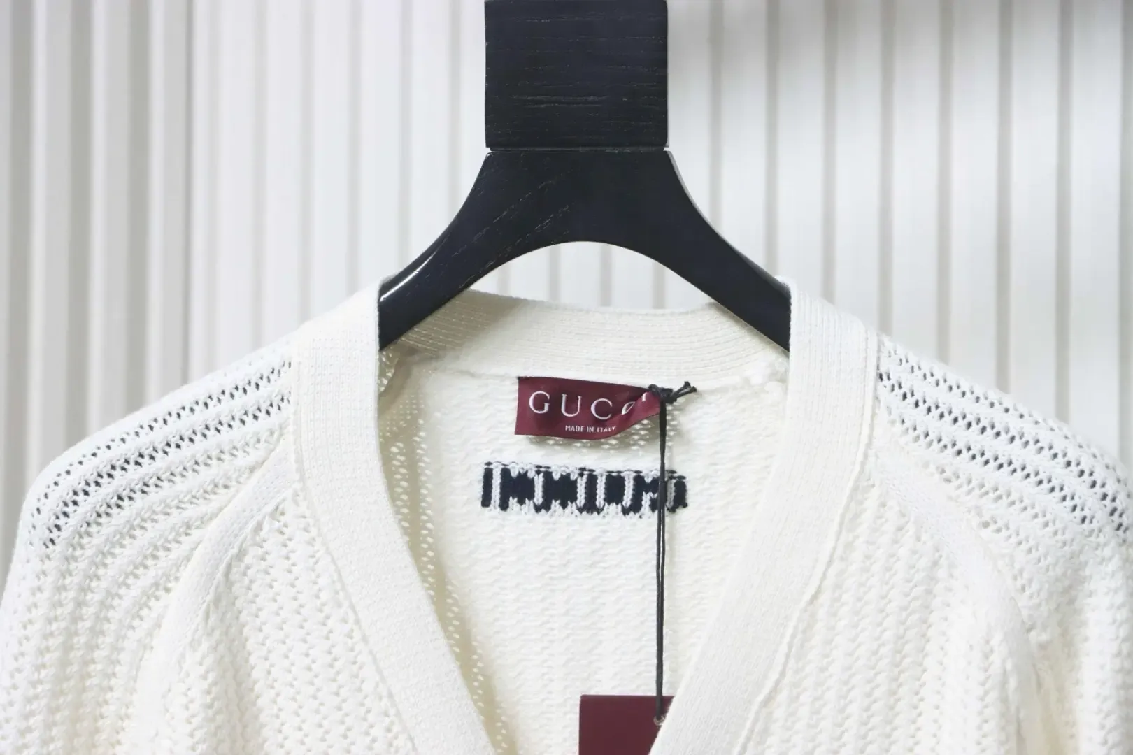 Striped Coarsely Knitted Cardigan With A Hem - etkick reps