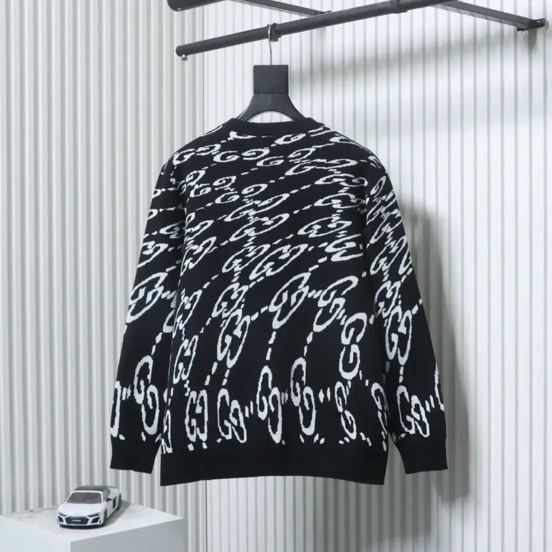 Sweater With A Twisted Double G Jacquard Pattern - Image 2
