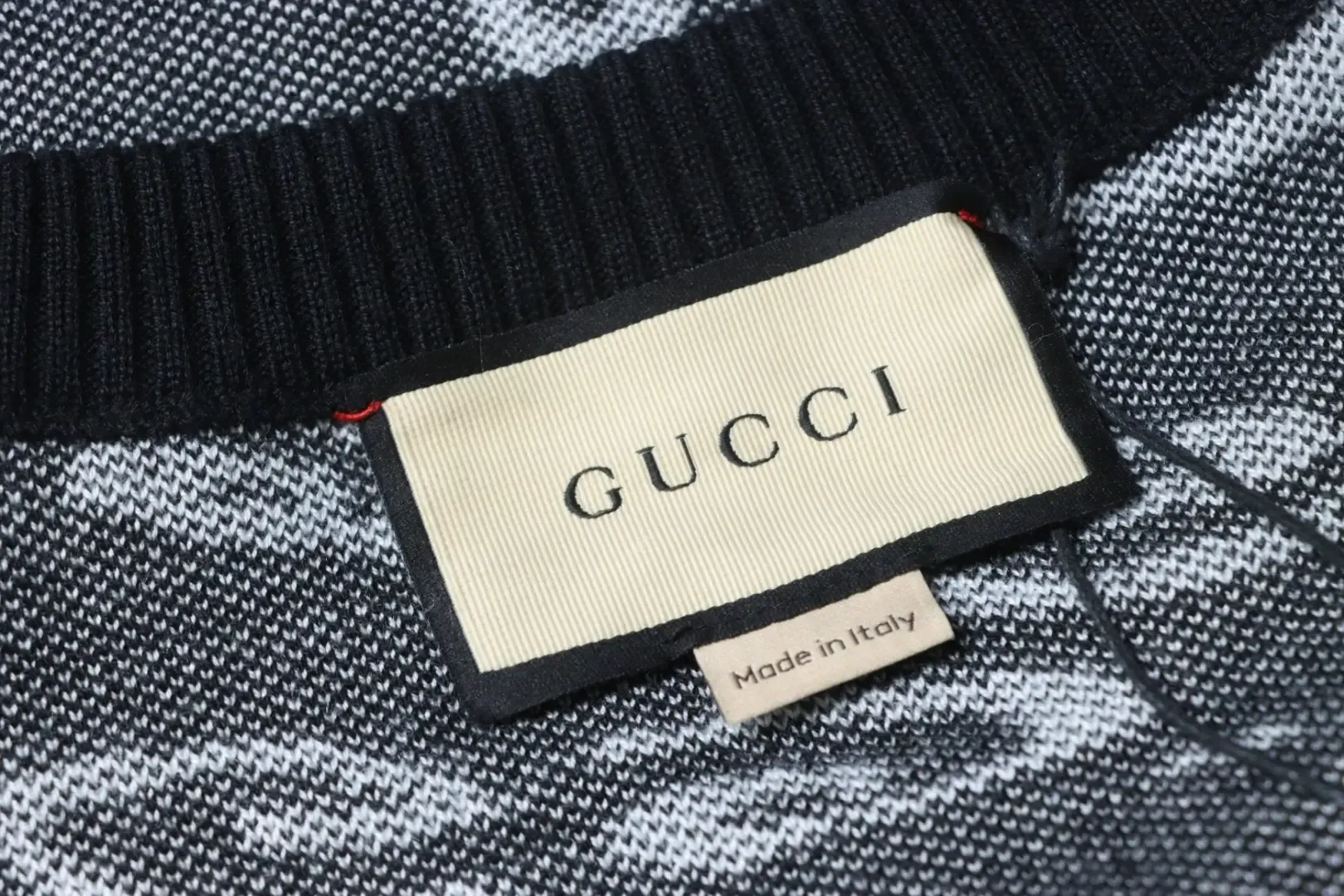 Sweater With A Twisted Double G Jacquard Pattern - Image 9