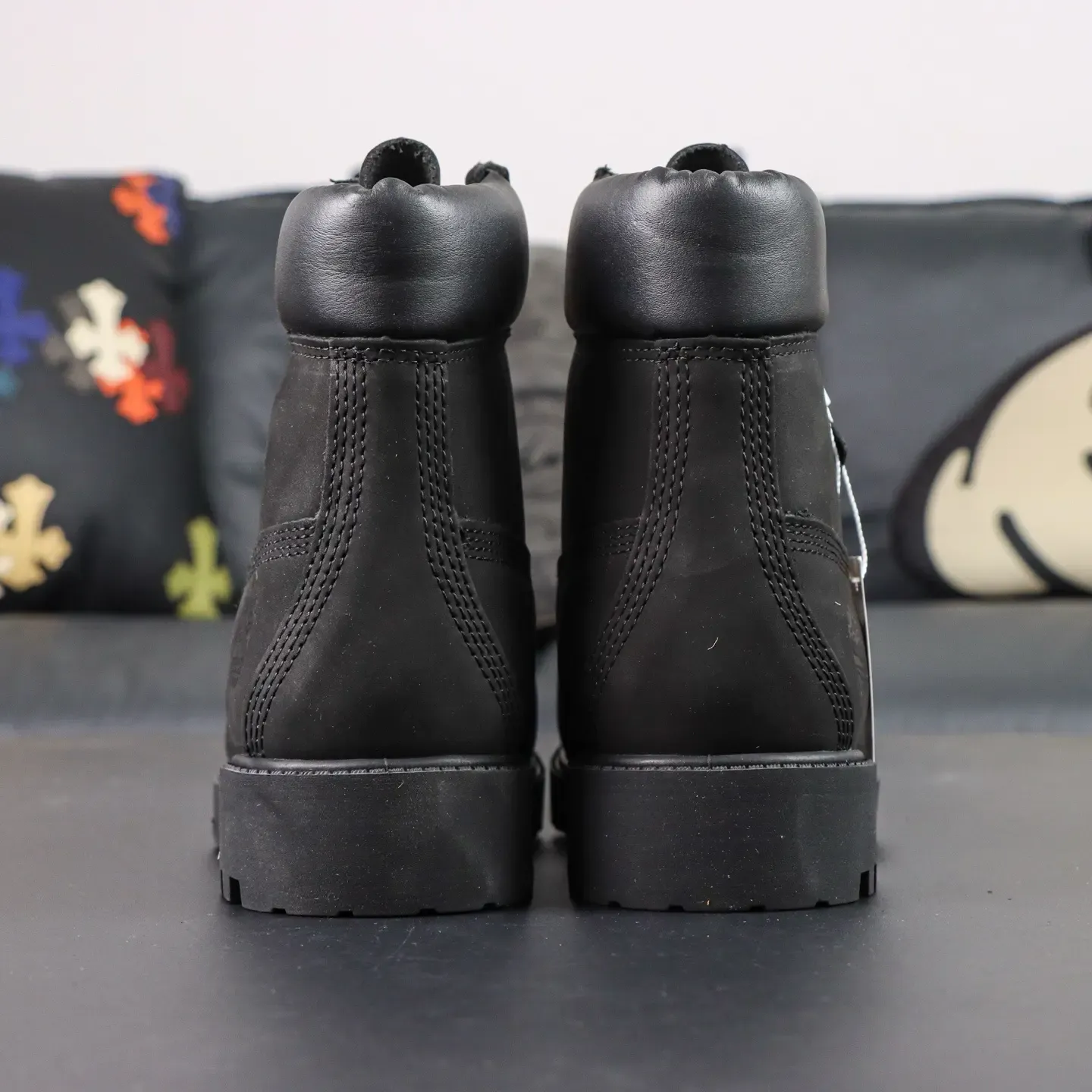 Timberland Classic Outdoor Short Barrel Versatile Work Boots Black - Image 5