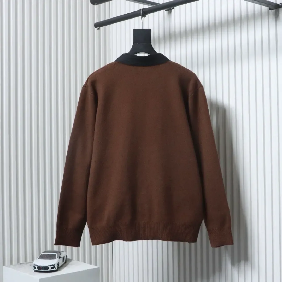 Triple Reflective Logo Embellishment With A Floral Pattern On A Cardigan With A Kimono Collar - etkick reps