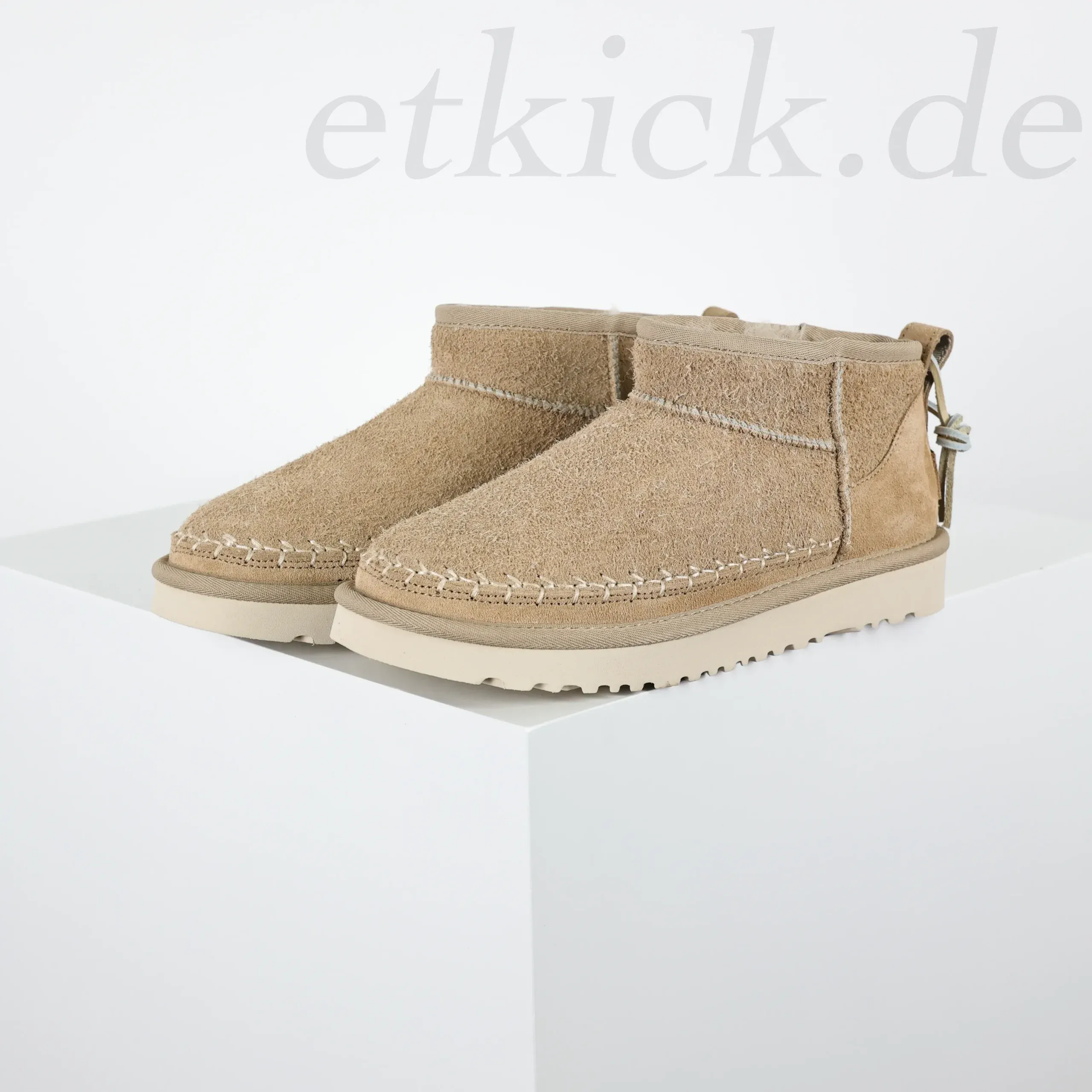 UGG women's snow boots in two colors - Image 12