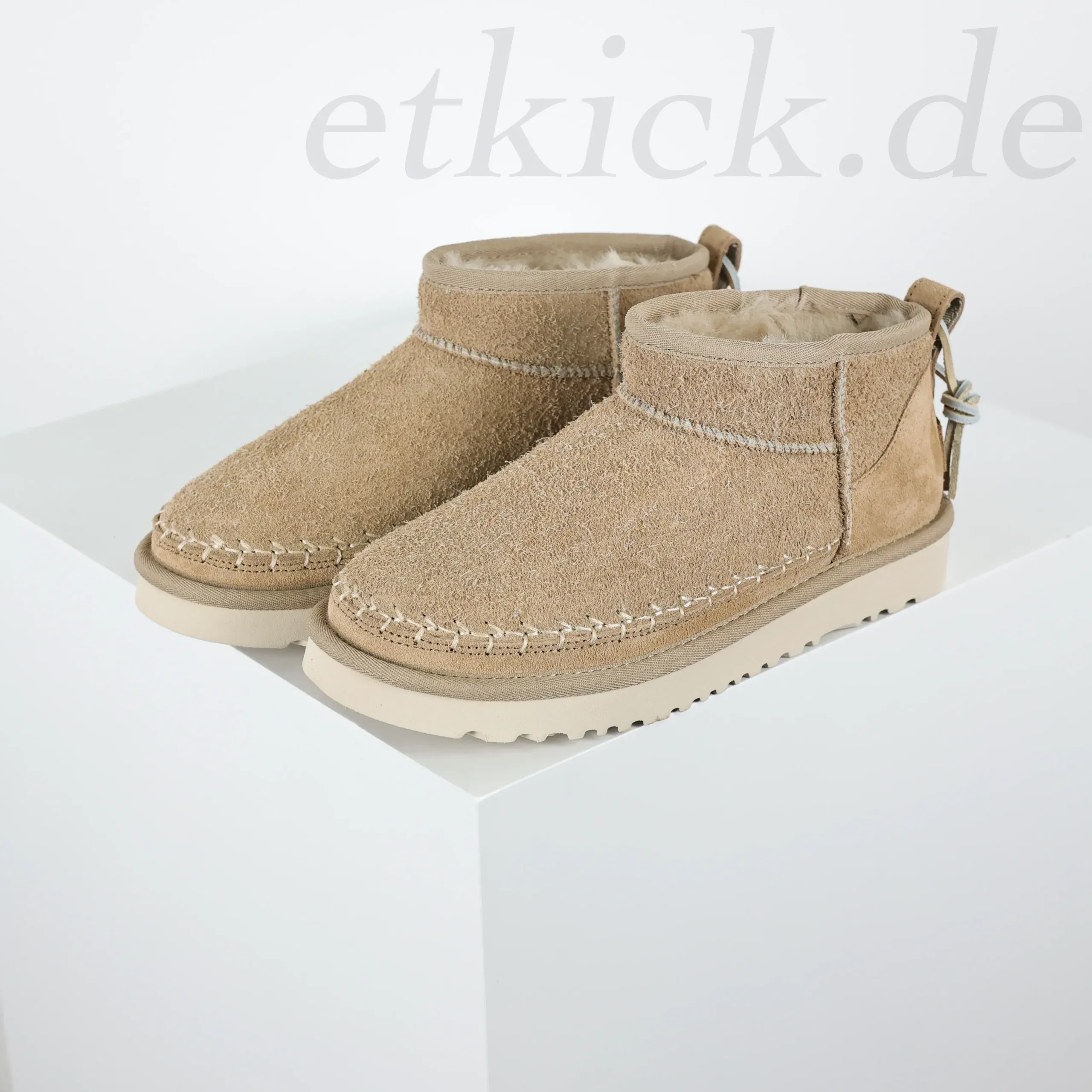 UGG women's snow boots in two colors - Image 14