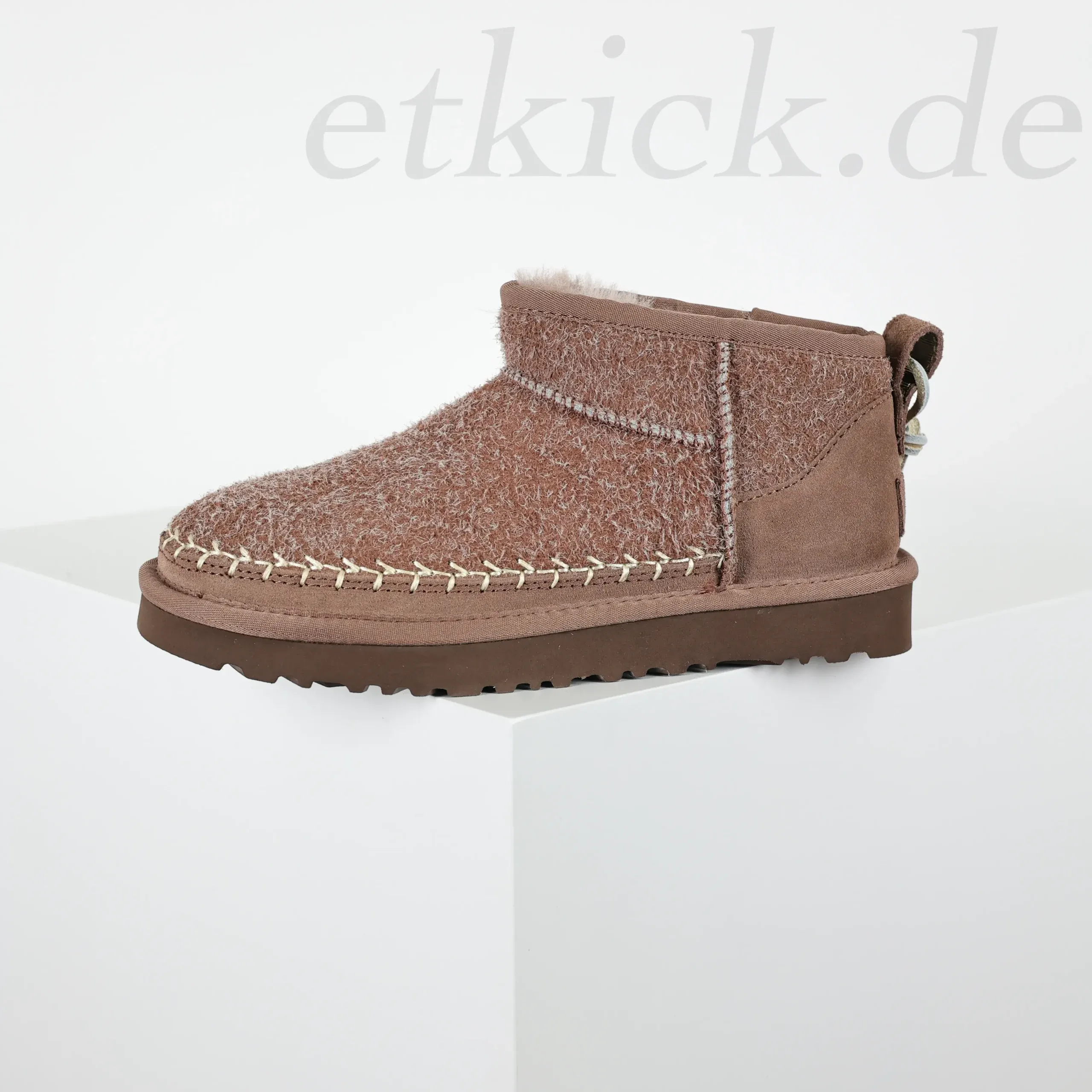 UGG women's snow boots in two colors - Image 4