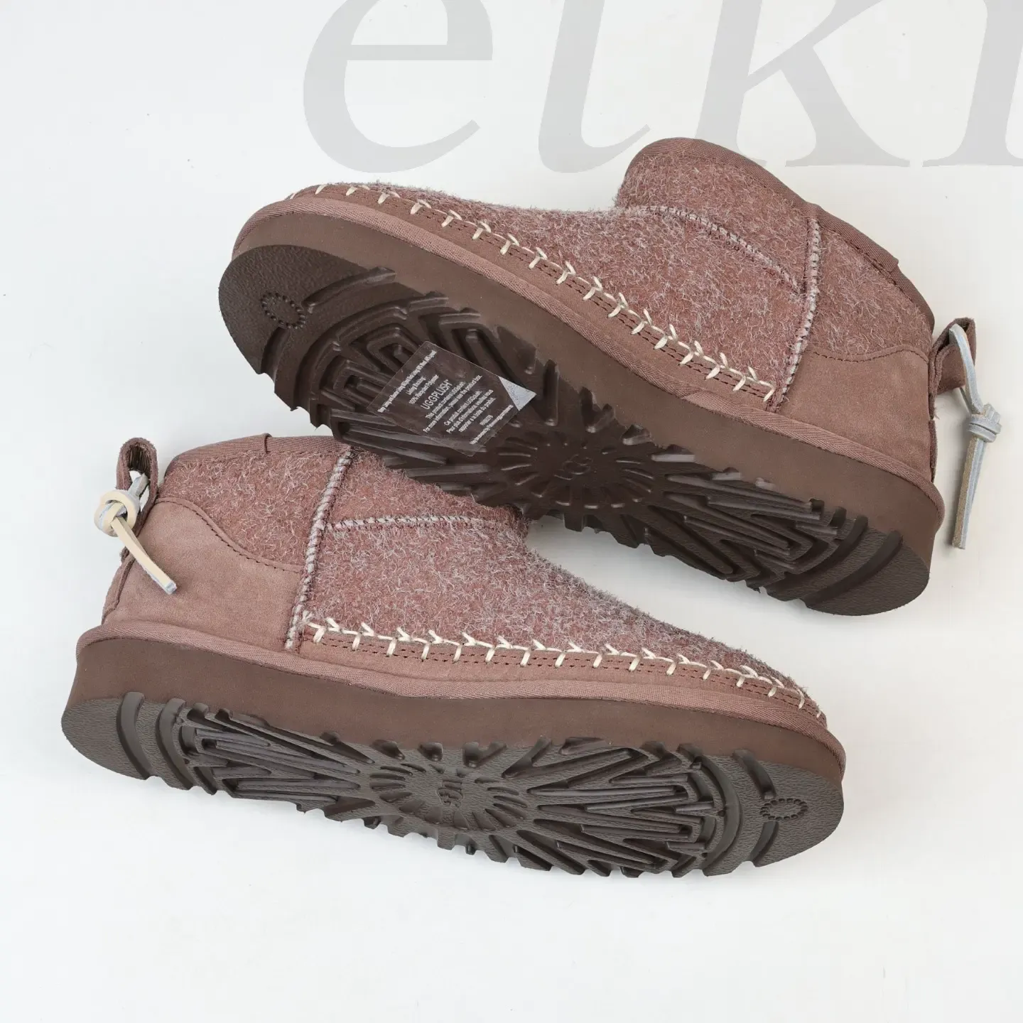 UGG women's snow boots in two colors - Image 7