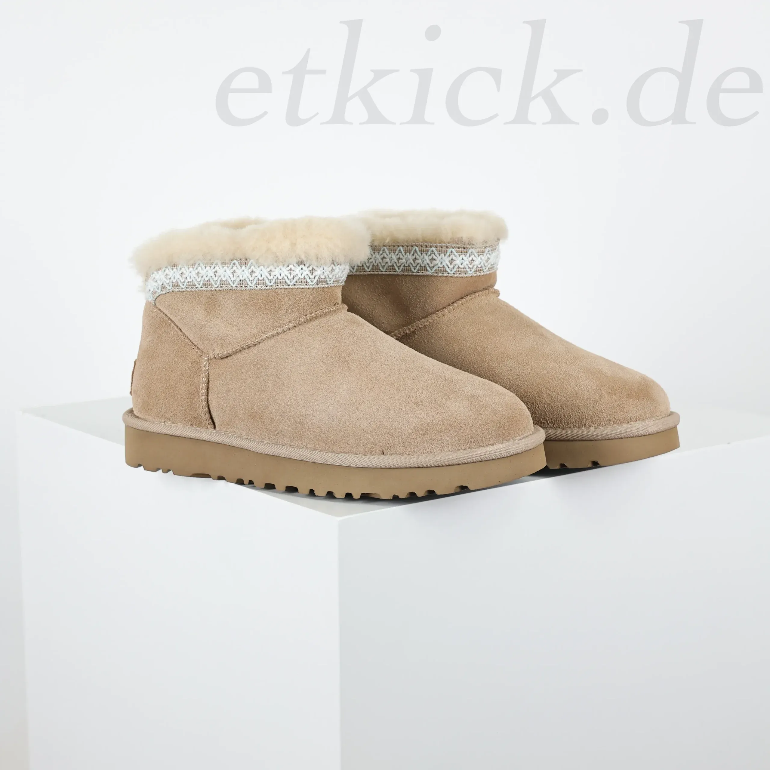 Ugg Classic Women'S Snow Boots - Image 19