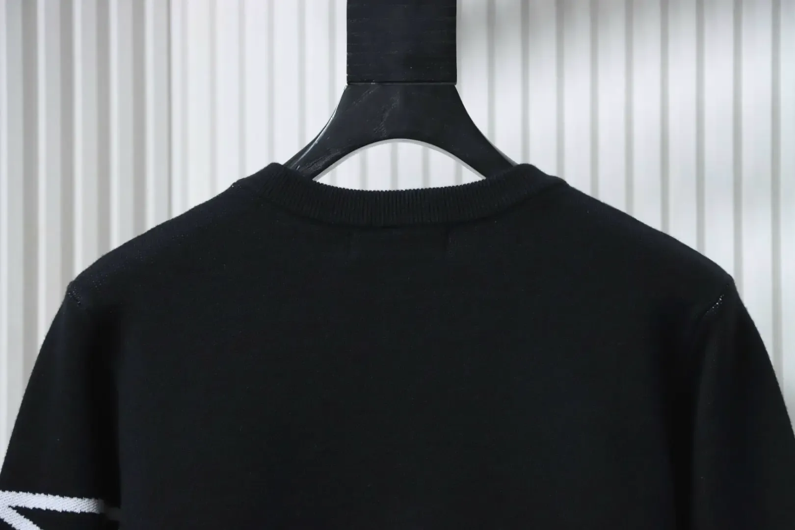 Knight Warhorse Jacquard Crew Neck Sweater - etkick reps