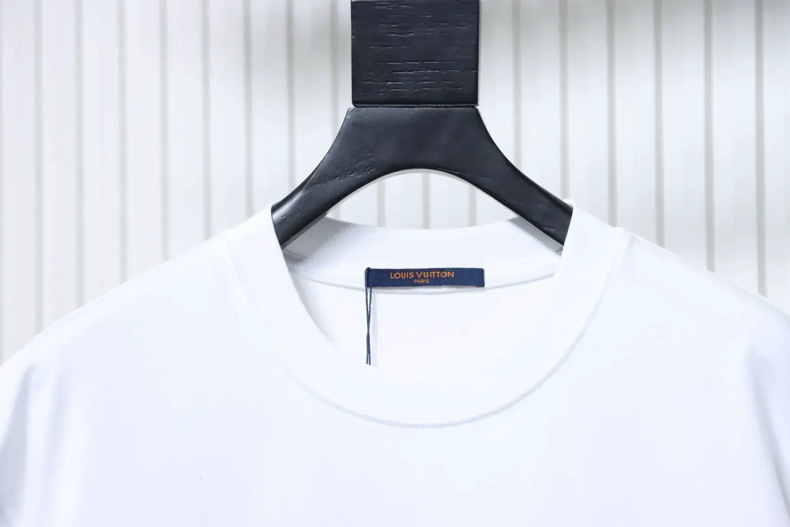 2026 New Sneakers In A New Style With Embroidered Four-Leaf Clover And Letter Logo - etkick reps