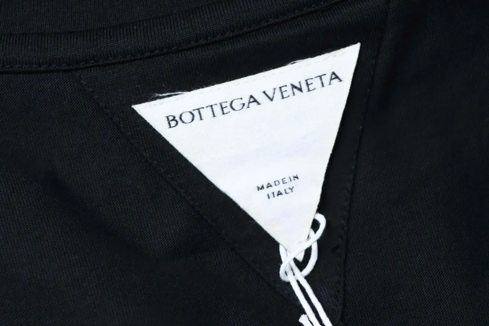 B.V. Short Sleeved Shirt With Rabbit Pattern - Image 11